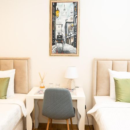 Merak Rooms & Caffe Bar Sabac Bagian luar foto