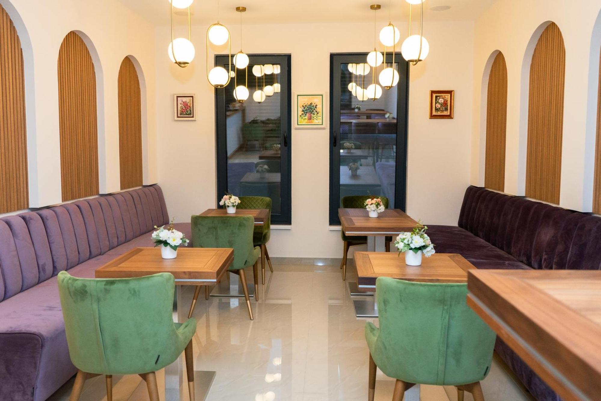 Merak Rooms & Caffe Bar Sabac Bagian luar foto