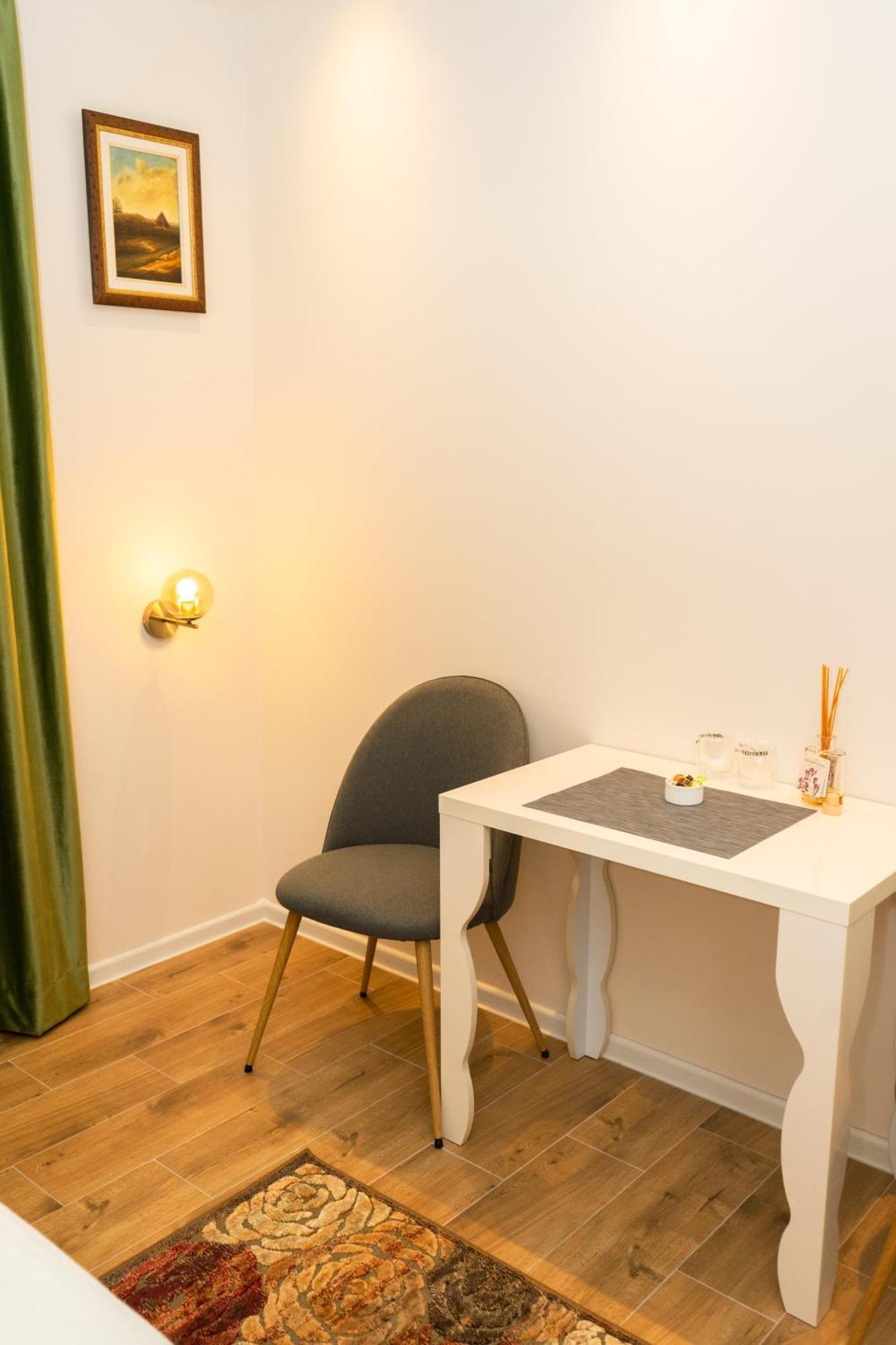 Merak Rooms & Caffe Bar Sabac Bagian luar foto